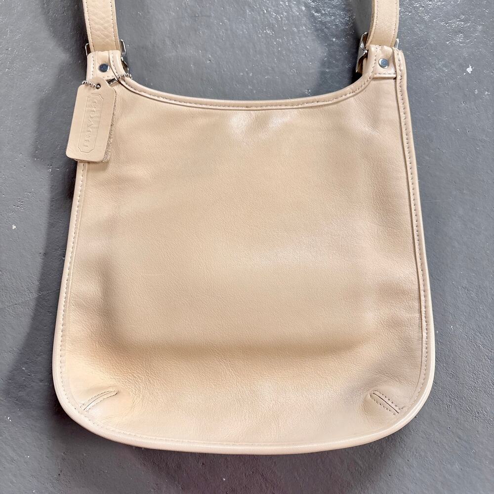 Coach Vintage Hippie Flap Crossbody Bag Bone White Leather Hobo 9135 - Picture 6 of 10